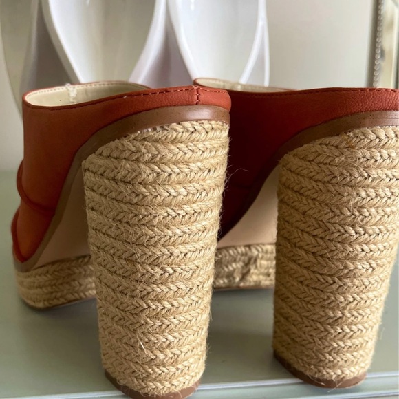 NEW BCBGENERATION Women's Espadrille Heels Sandals Slip On Shoes Platform - Picture 3 of 5